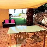 Les Demeures De Thau בית נופש בוזיג