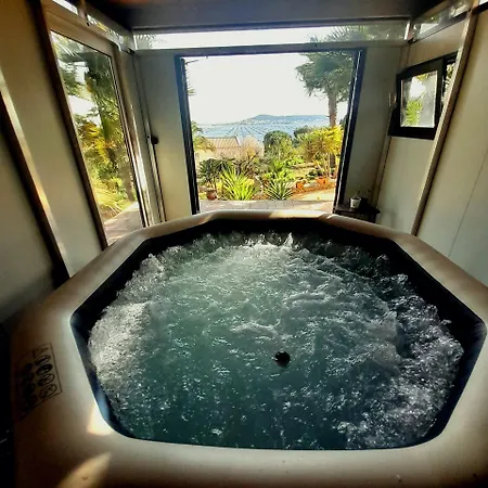 Les Demeures De Thau בית נופש בוזיג