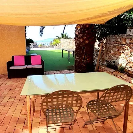 Les Demeures De Thau בית נופש בוזיג