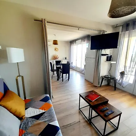 Les Demeures De Thau * בוזיג