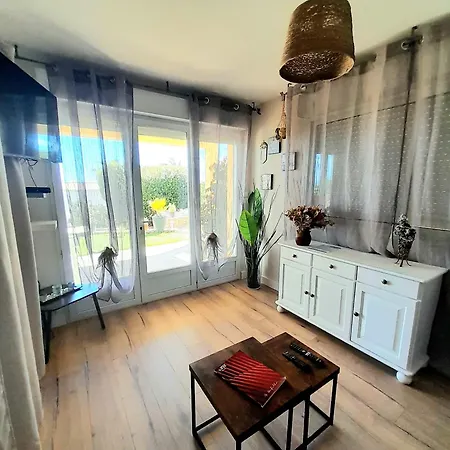 בית נופש Les Demeures De Thau *