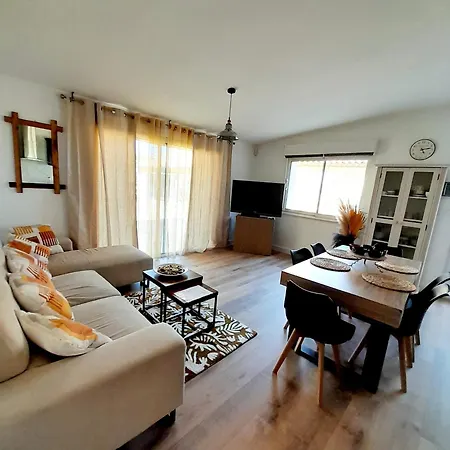 Les Demeures De Thau Holiday home *
