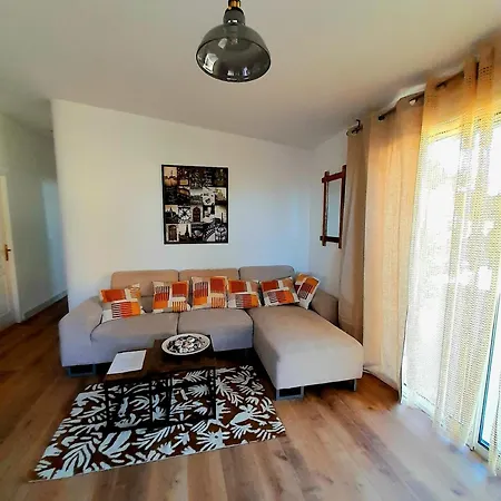 Les Demeures De Thau בוזיג