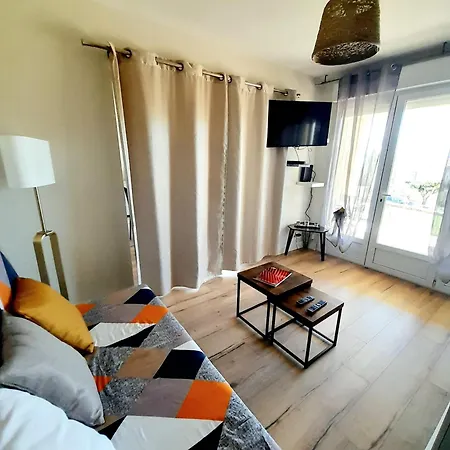 בית נופש Les Demeures De Thau *