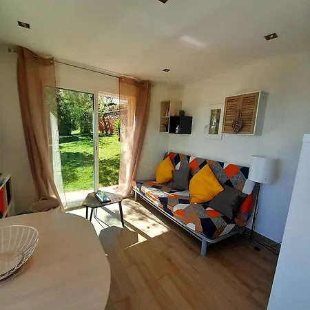 בית נופש Les Demeures De Thau בוזיג