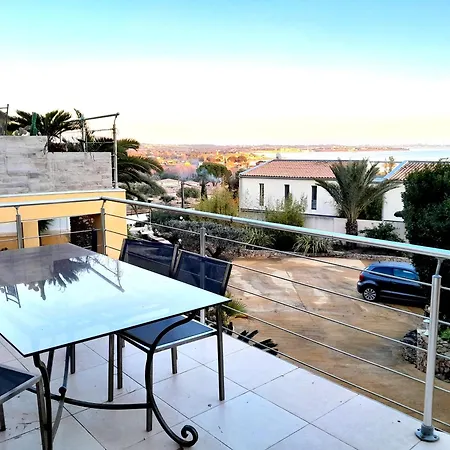 בית נופש Les Demeures De Thau *