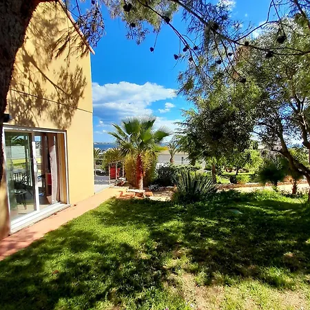 בית נופש Les Demeures De Thau